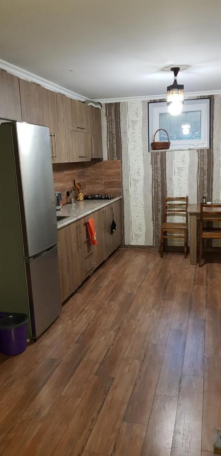 博尔若米 House Lia酒店 外观 照片