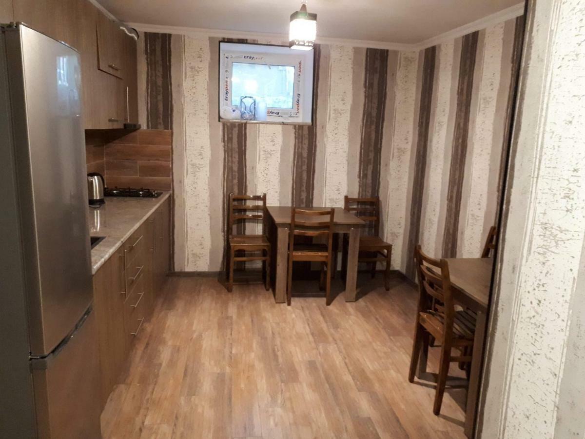 博尔若米 House Lia酒店 外观 照片