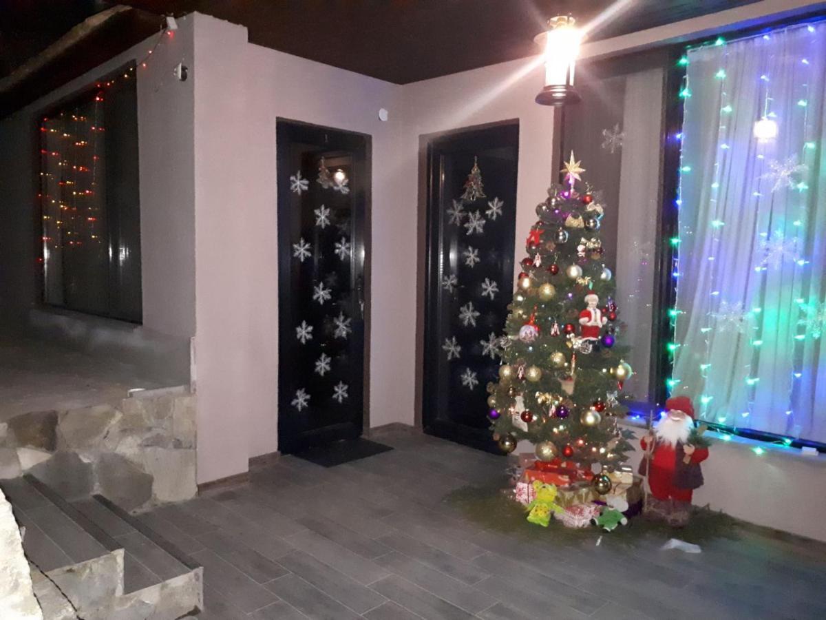 博尔若米 House Lia酒店 外观 照片